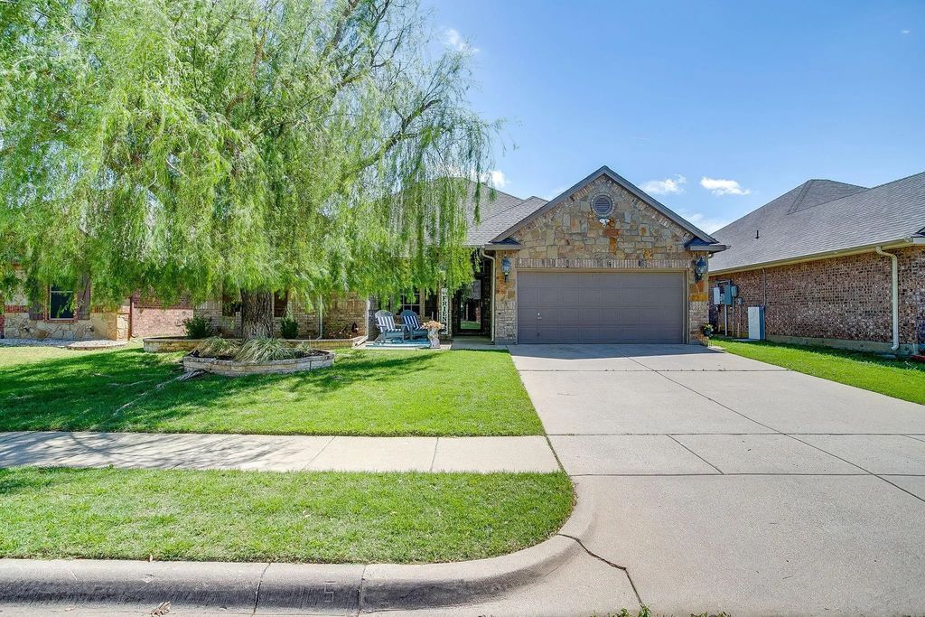 1733 Colorado Drive, Burleson