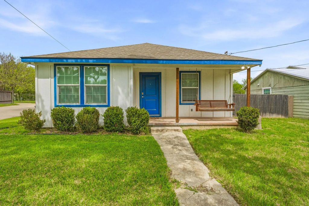1037 W Frey Street, Stephenville
