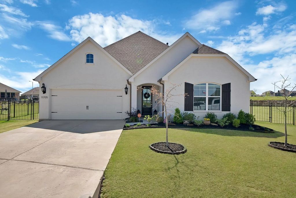 11705 Sand Cat Court, Godley