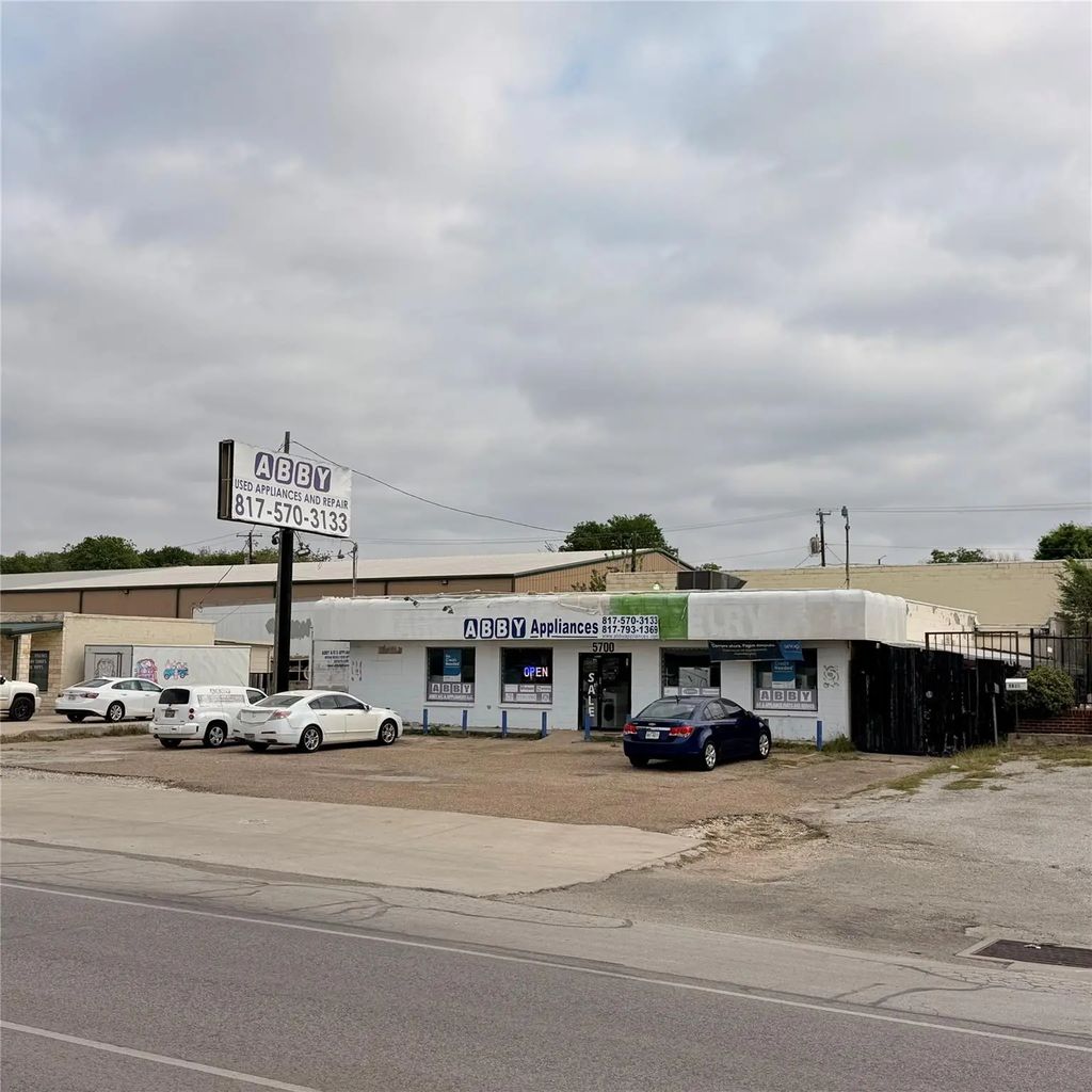 5700 Jacksboro Highway, Sansom Park