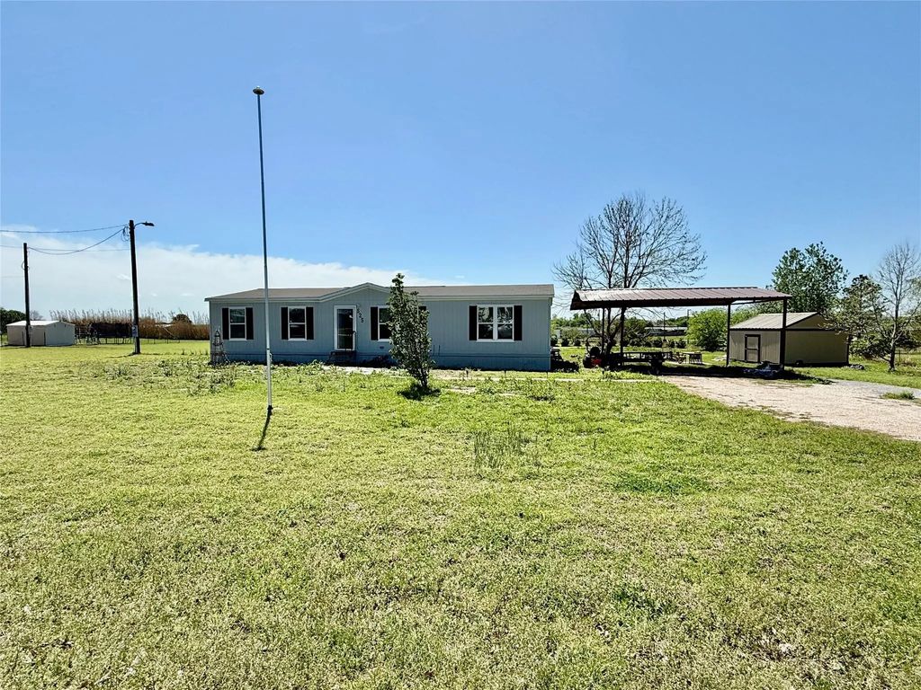 525 Private Road 4906, Haslet