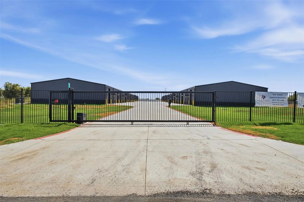 17332 Gaffield Road, Justin