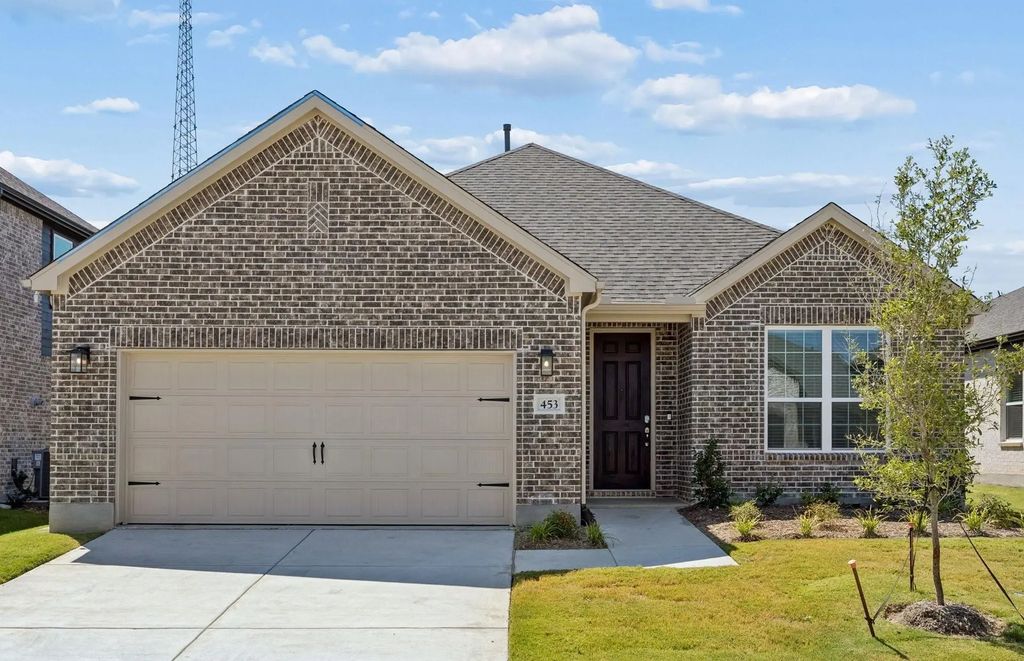 453 Avian Way, Godley
