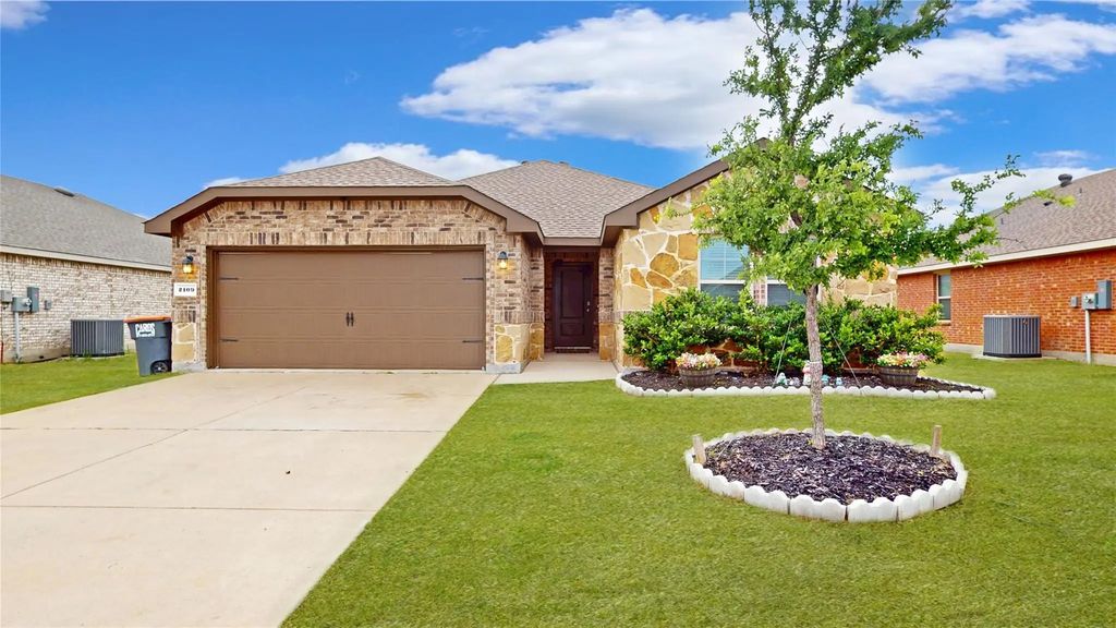 2109 Caraway Court, Anna