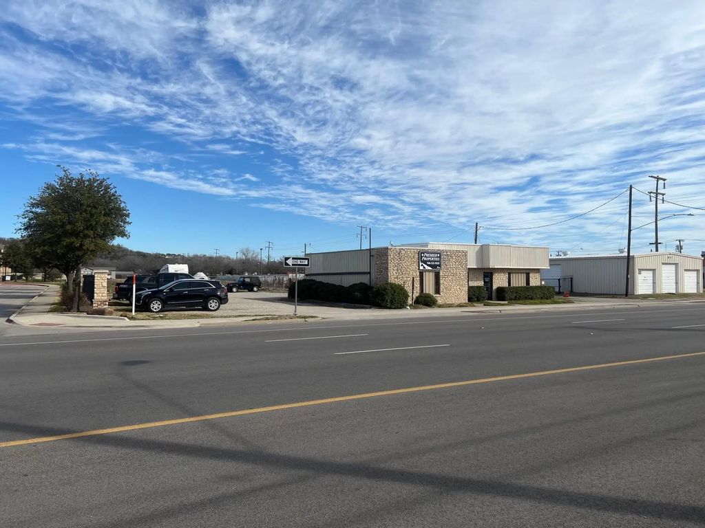 2515 E Hubbard Street, Mineral Wells
