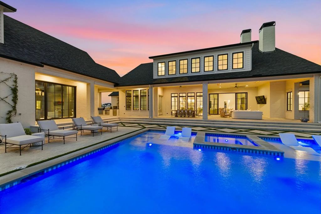 215 Sunset Point Trail, Heath