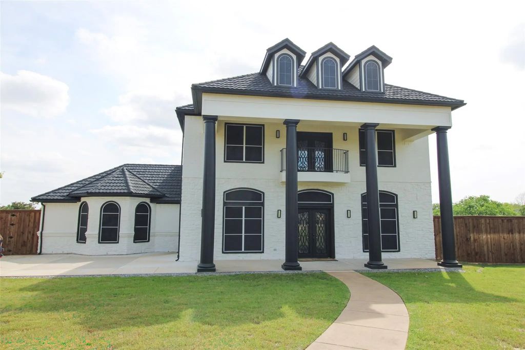 3270 Katy Kourt E, Midlothian