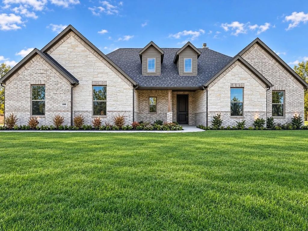 1000 Kessler Road, Weatherford