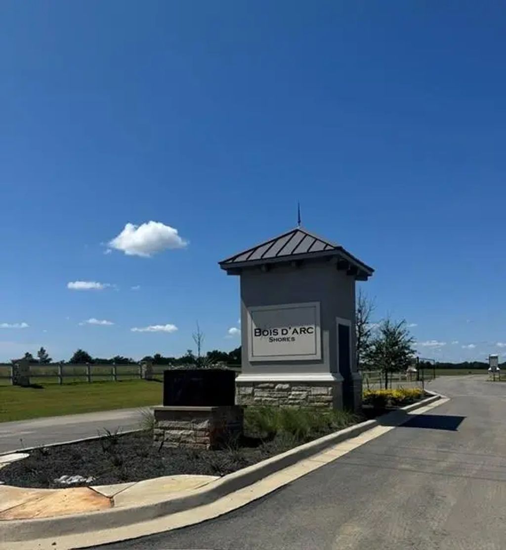 225 Admirals Court, Dodd City