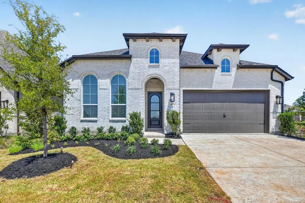 4018 Windy Point Road, Oak Point