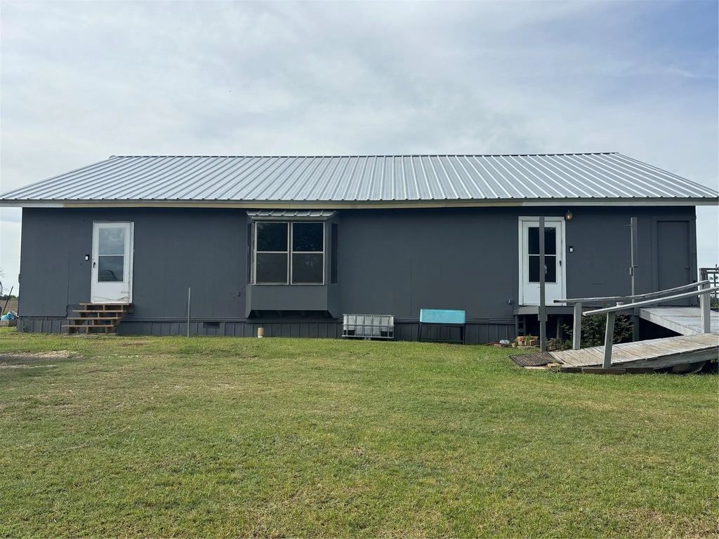 253 Lcr 432, Mexia