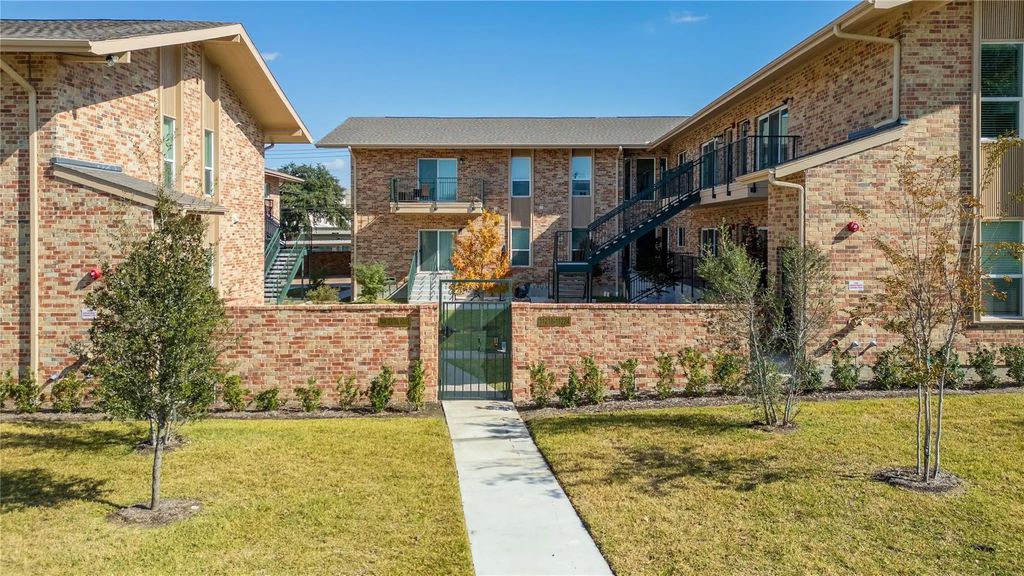11218 Park Central Place D, Dallas