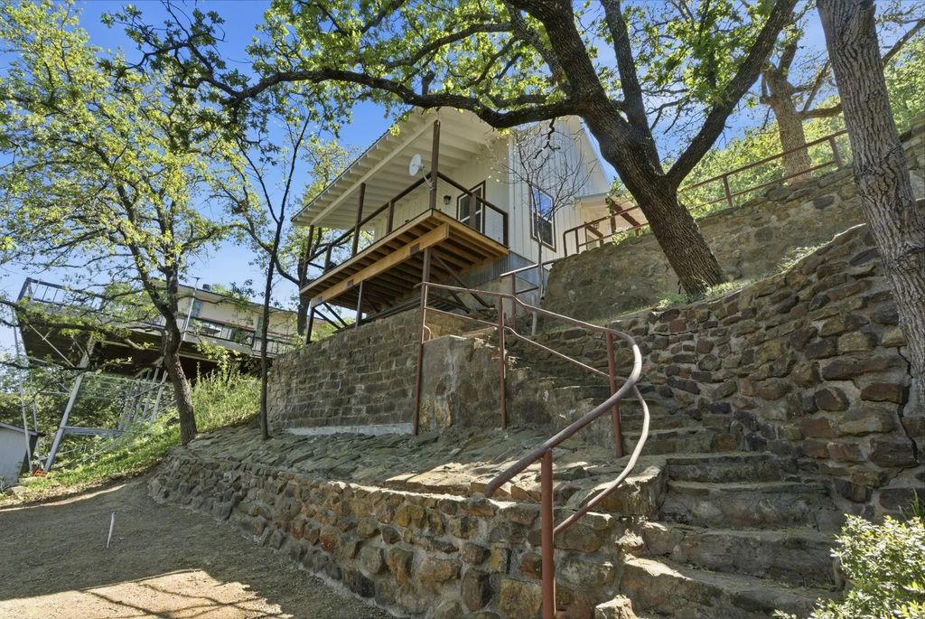330 Chism Trail, Gordon