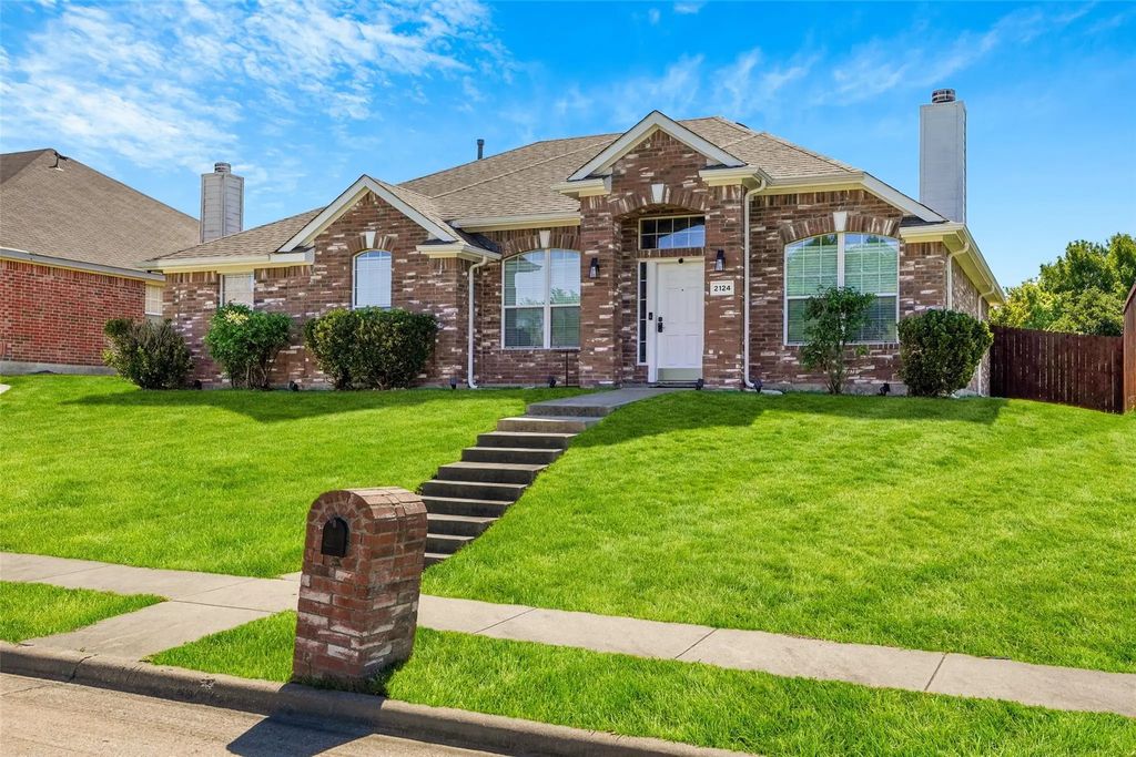 2124 Hickory Ridge Drive, Mesquite