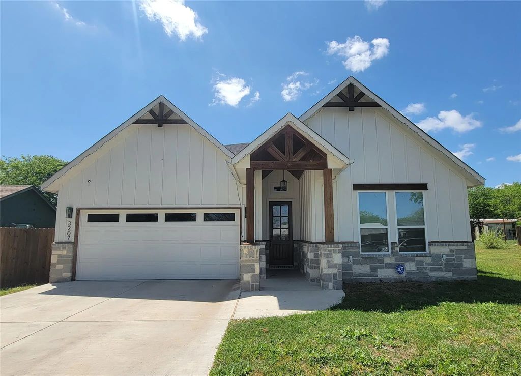 3207 30th Street Nw, Fort Worth