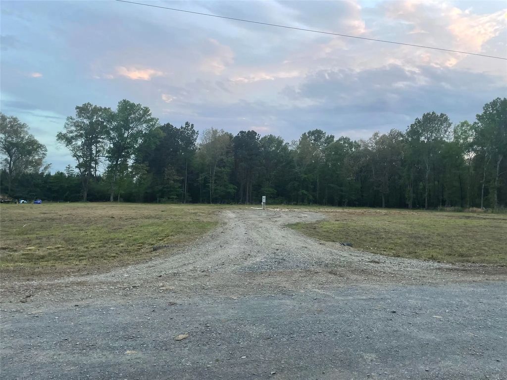 1333 W Hollow Oak Lane, Shreveport