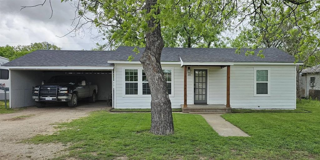 225 S Avenue D, Cross Plains