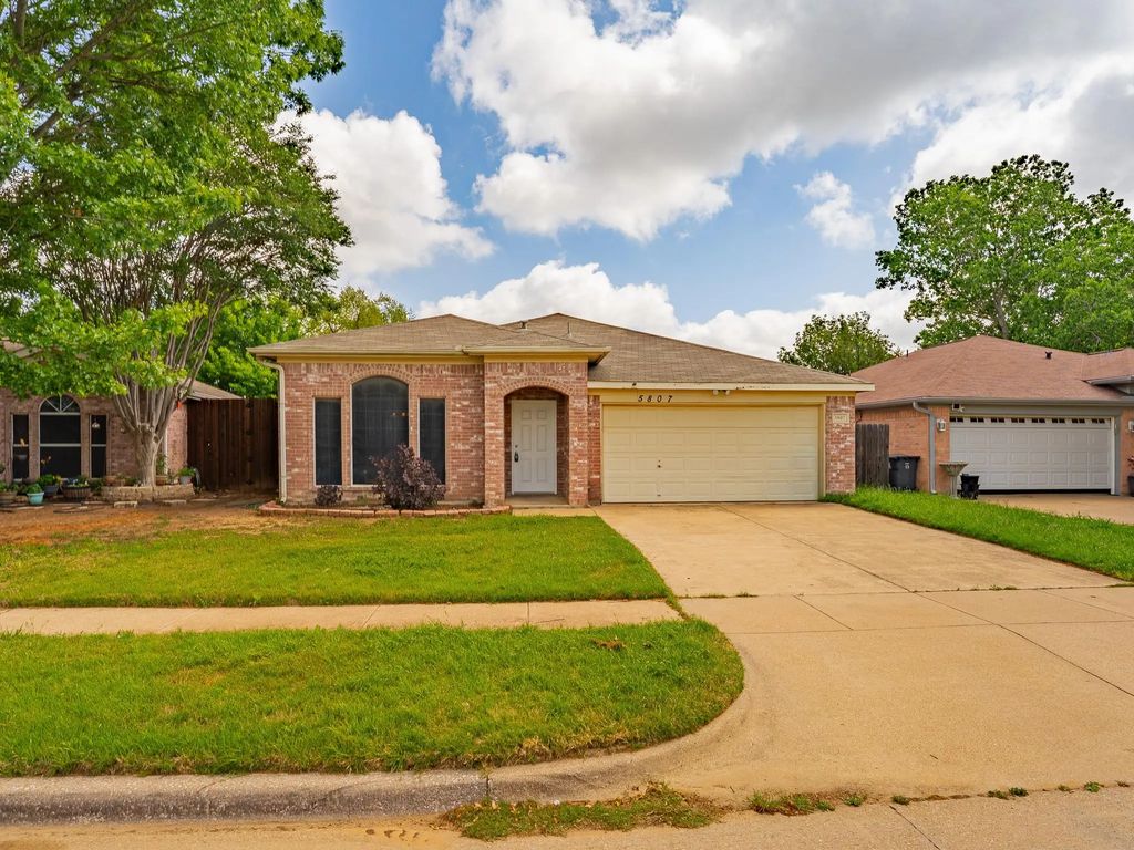 5807 Rock Meadow Trail, Arlington