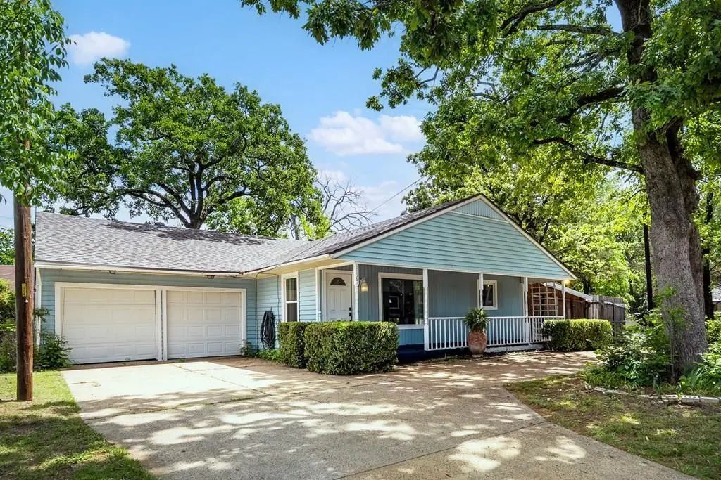 1125 Doe Run Road, Tool