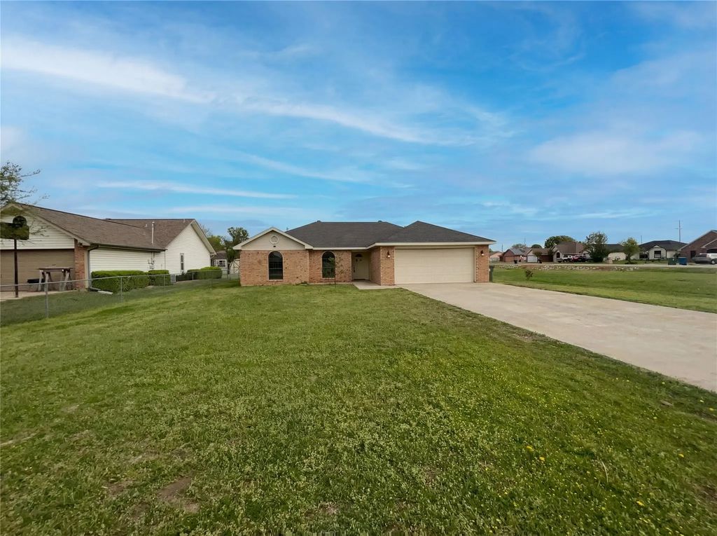 602 Torero Drive, Oak Point