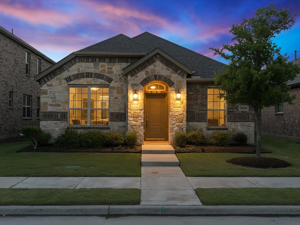 1512 Babb Lane, Celina