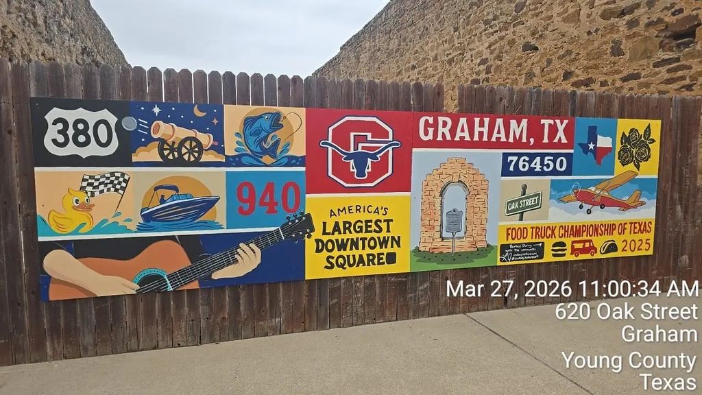 620 Oak Street, Graham