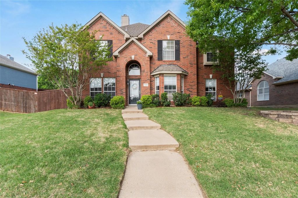 1608 Mountain Laurel Drive, Keller