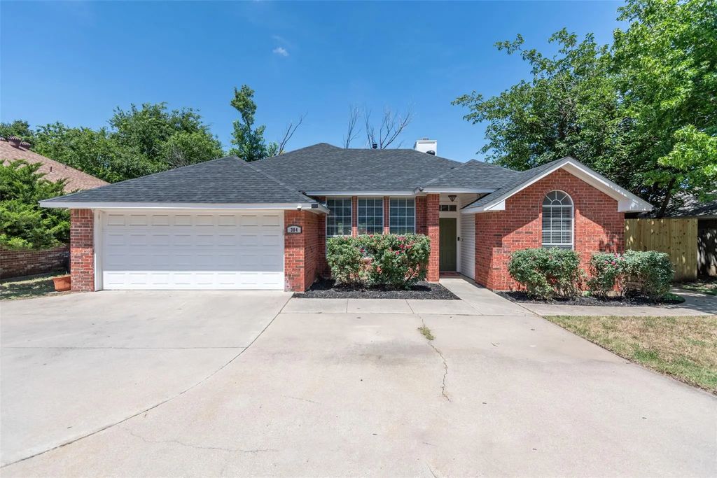 304 W Windsor Drive, Denton
