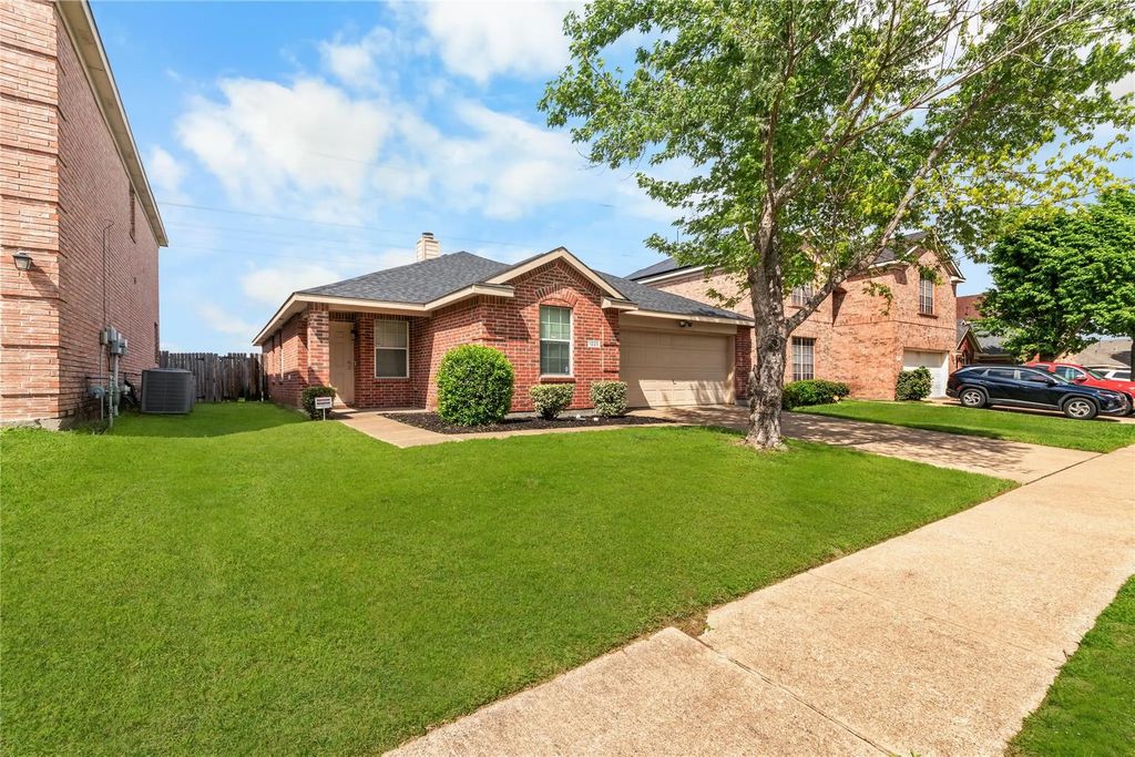 1225 Glencoe Drive, Glenn Heights