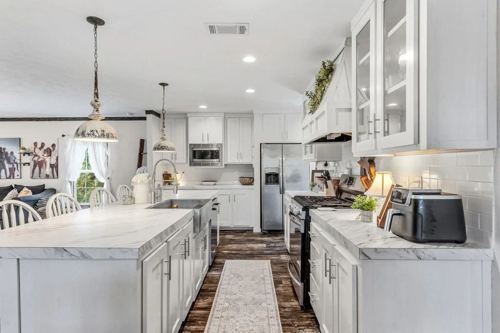 151 Hilltop Lane, Emory