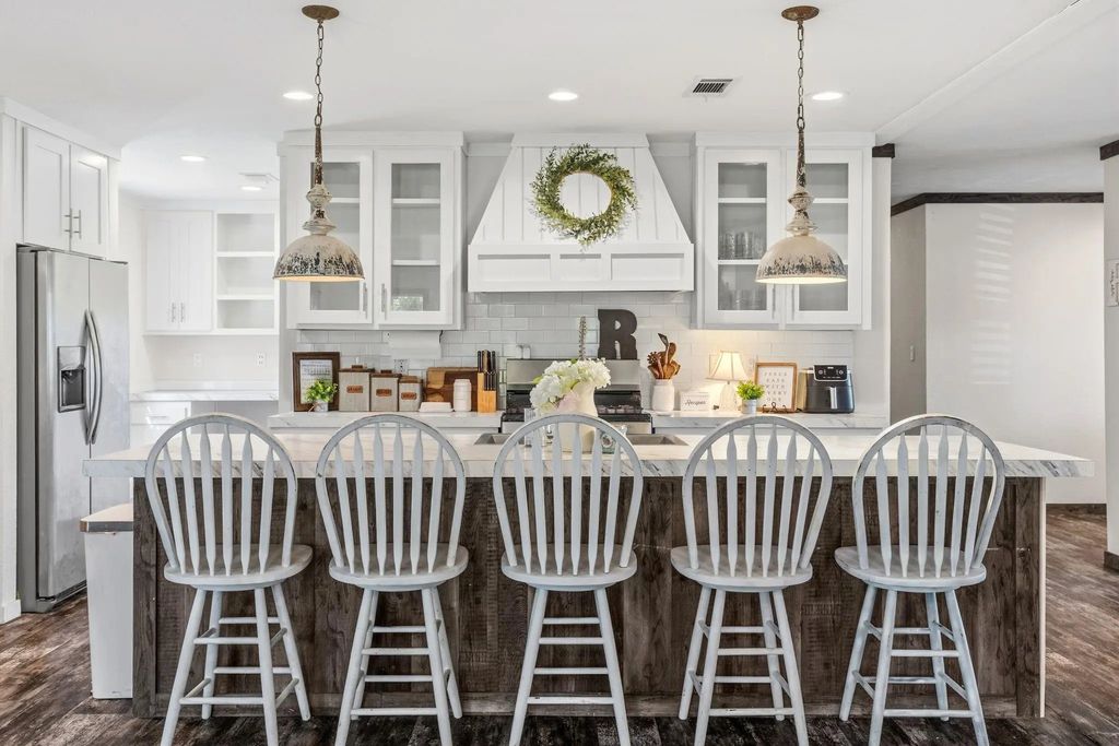 151 Hilltop Lane, Emory