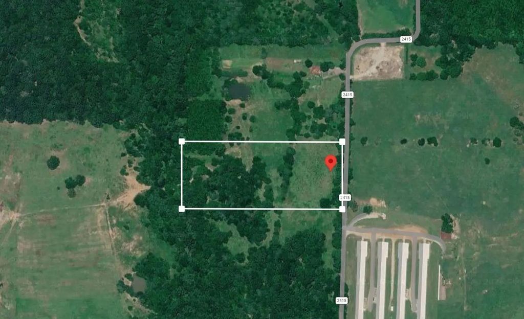 4434 County Road 2415, Pickton