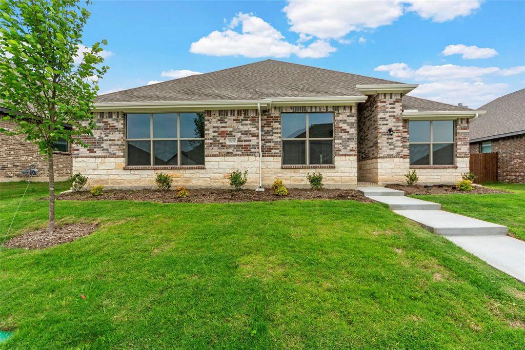 1508 Addison Drive, Lancaster