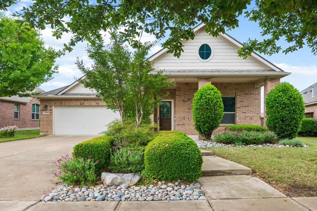 1208 Isabella Lane, Savannah