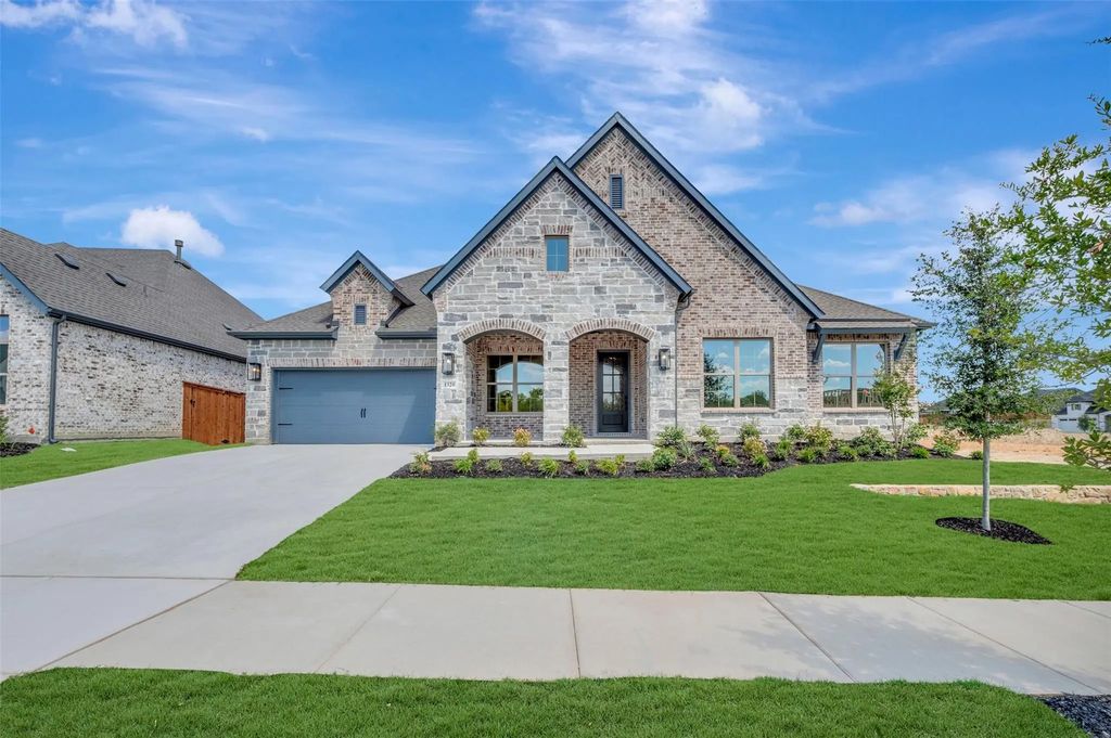 1908 Mitchell Drive, Van Alstyne