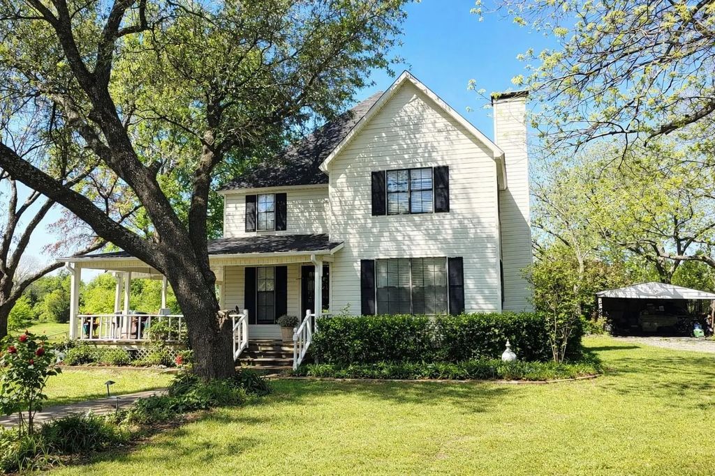 608 N Lamar Street, Tioga