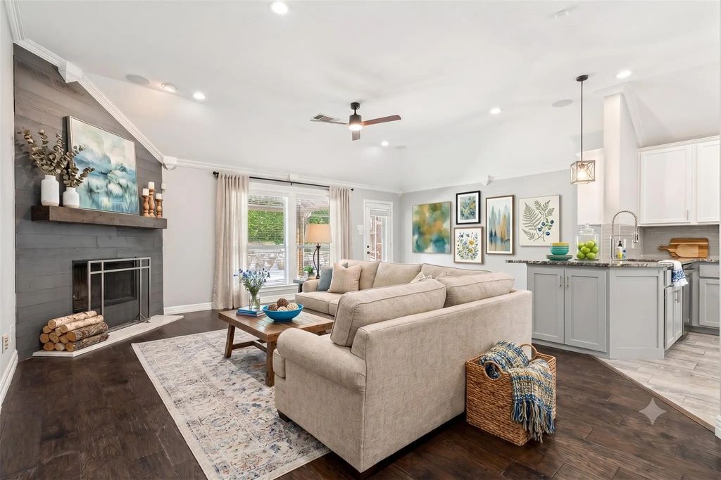 2301 Trickling Creek Drive, Garland