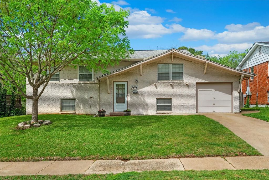 1011 S Delaware Street, Irving