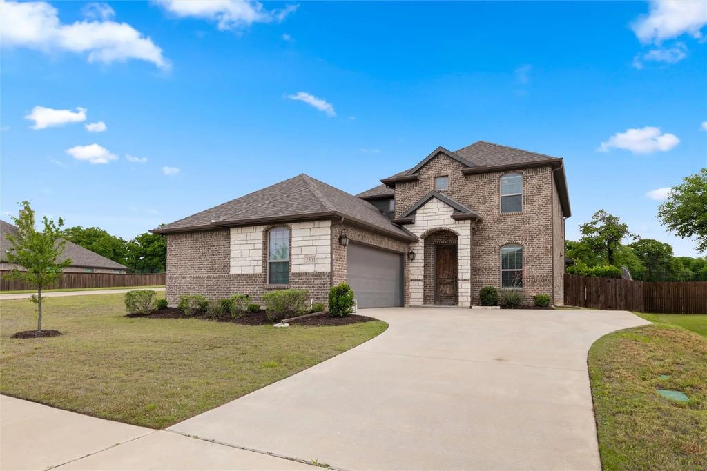 2501 Bunker Hill Drive, Burleson