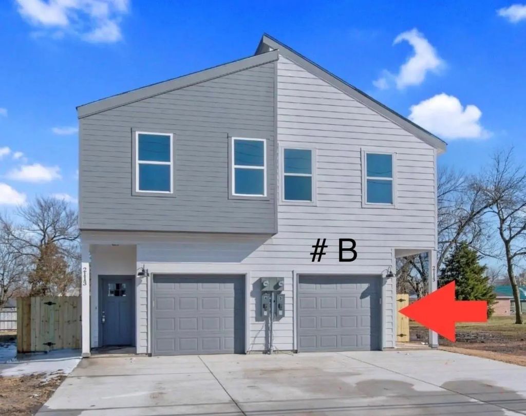 2113 Wright Street #b, Greenville