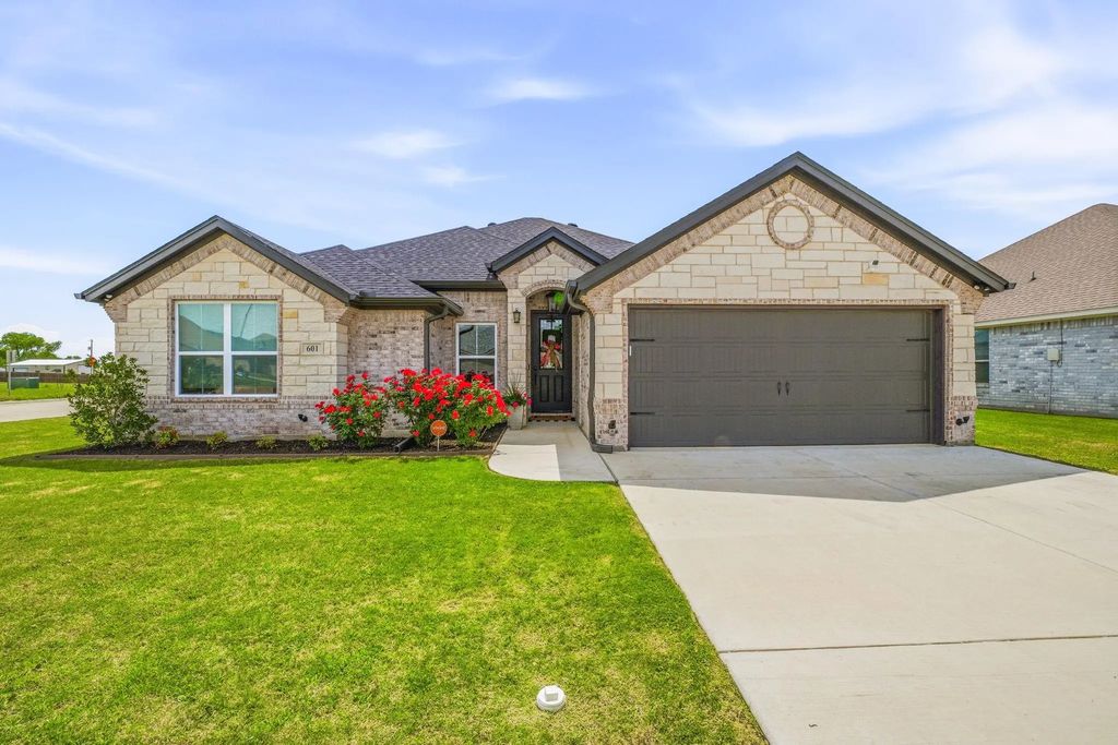 601 Violet Drive, Tolar