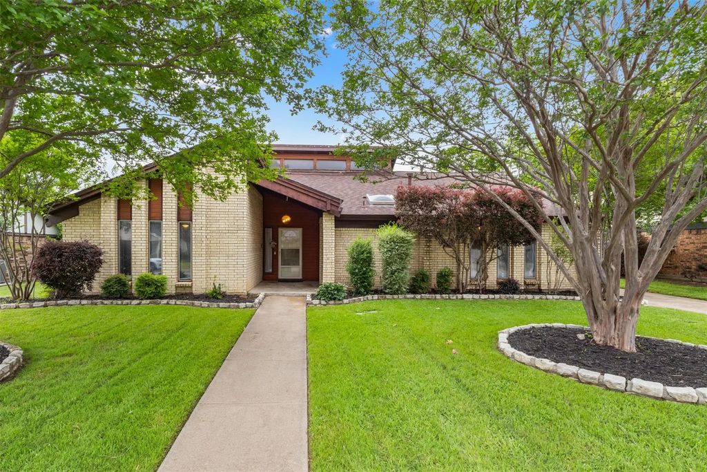 1617 Westridge Drive, Hurst