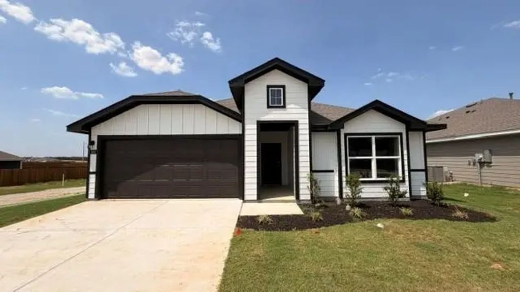 169 Mlm Parkway, Bridgeport
