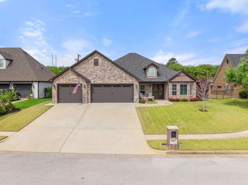 6923 Saint Anthony Drive, Tyler