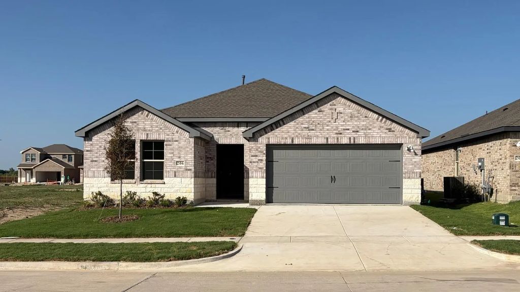 206 Van Horn Drive, Terrell
