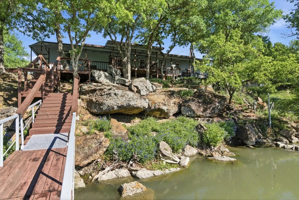 1069 Kennon Point, Palo Pinto