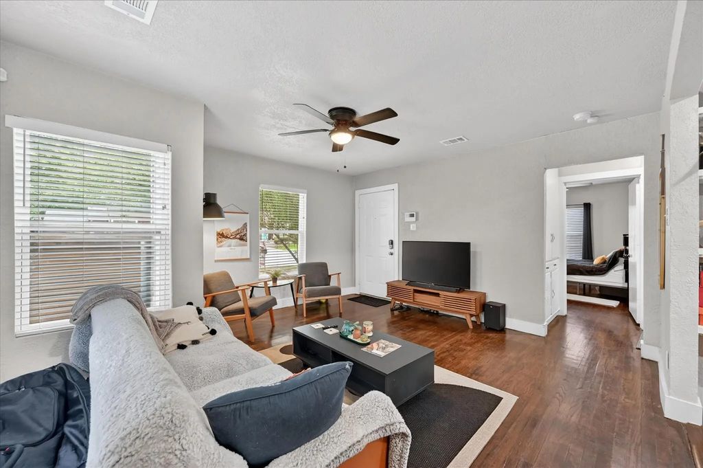4221 Lisbon Street, Fort Worth
