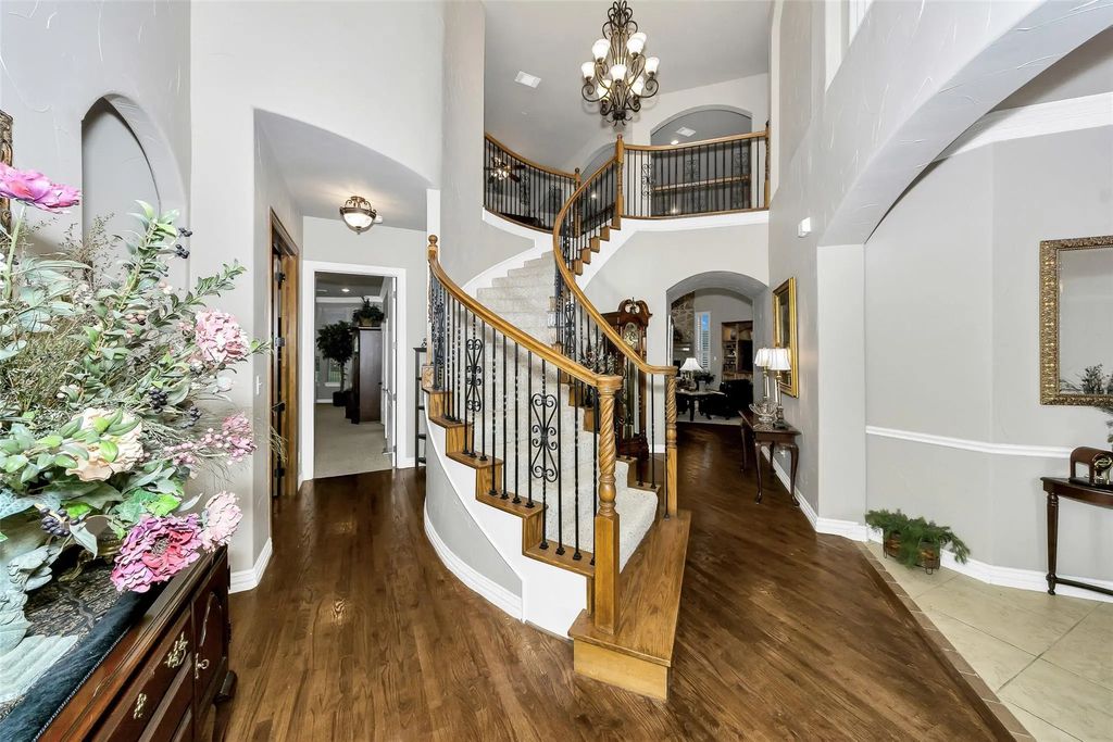 2401 Portwood Way, Fort Worth