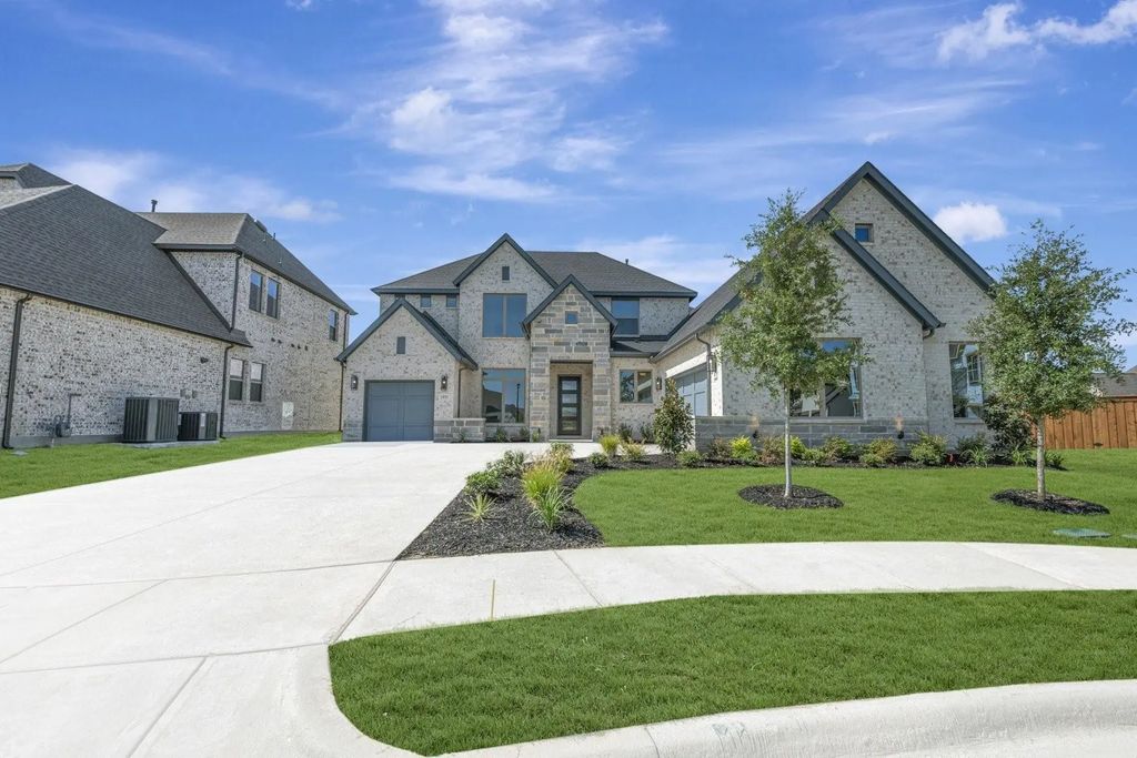 1933 Descent Lane, Rockwall