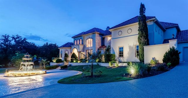 8600 Riviera Court, Flower Mound